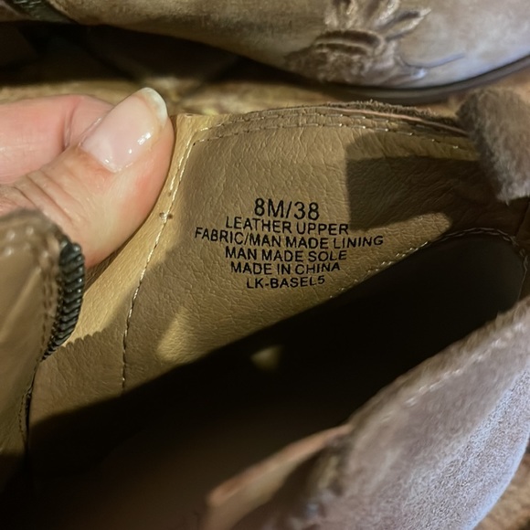 Lucky 🍀 Brand Embroidered bootie - Picture 8 of 8